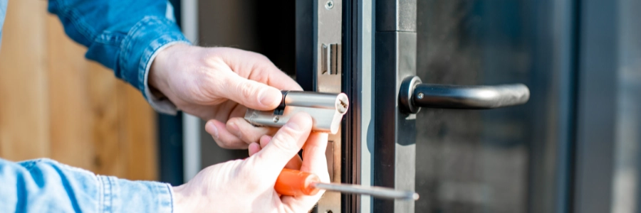 safety locksmith services to protect assets and vehicle