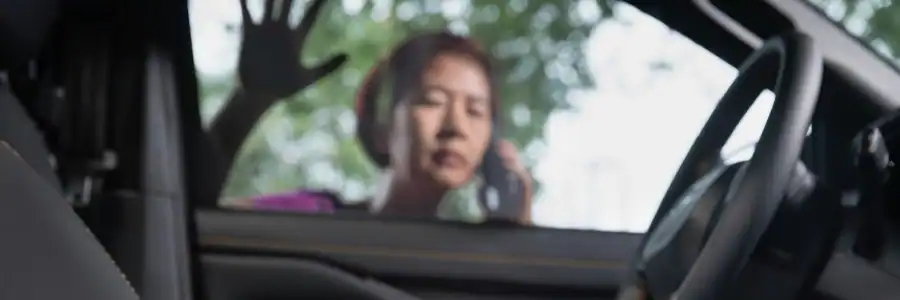 woman calling for help after losing her car keys