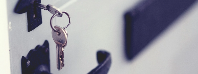 Benefits-of-Hiring-a-Mobile-Locksmith-for-On-The-Go-Assistance