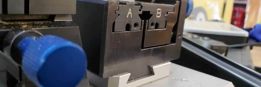 Okey locksmith duplicating a car key in oklahoma city